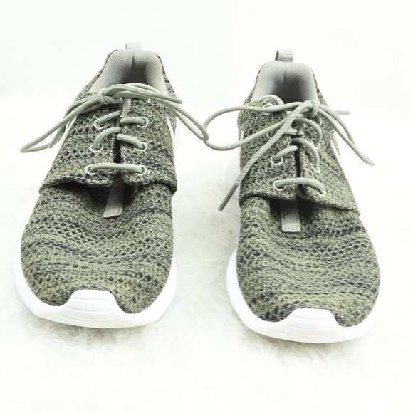 Nike Roshe SZ 6  Dark Stucco/Light Bone - Picture 2 of 8